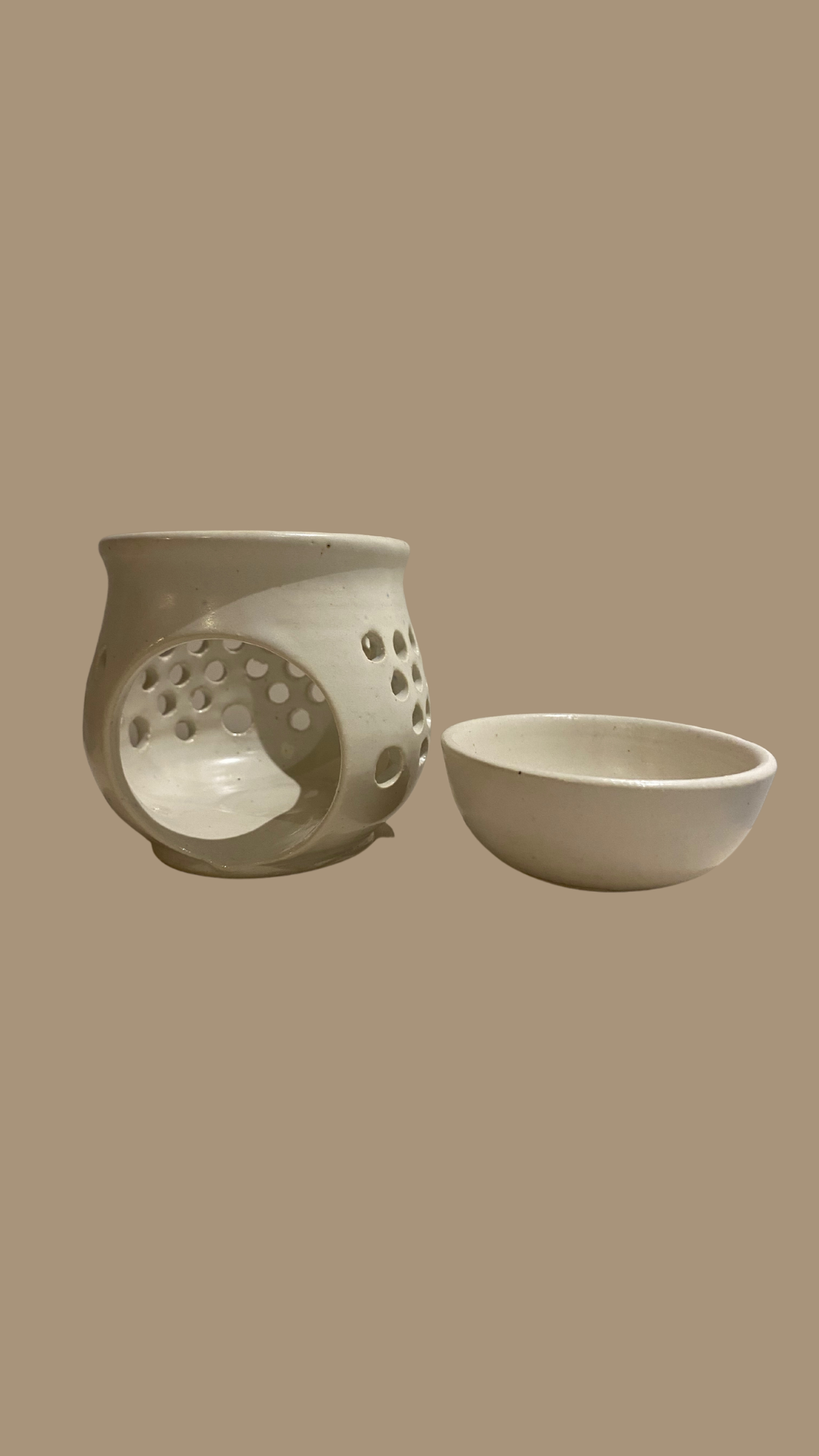 Handmade Ceramic Off White Burner